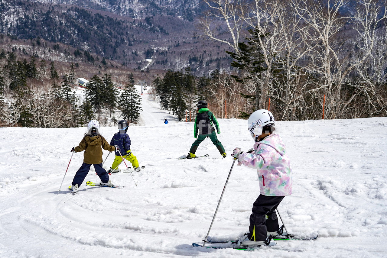 札幌国際スキー場 プロスキーヤー・吉田勝大 presents『M’s Ski Salon感謝祭』 総勢60名超、みんなで楽しく春スキーセッション(^O^)／